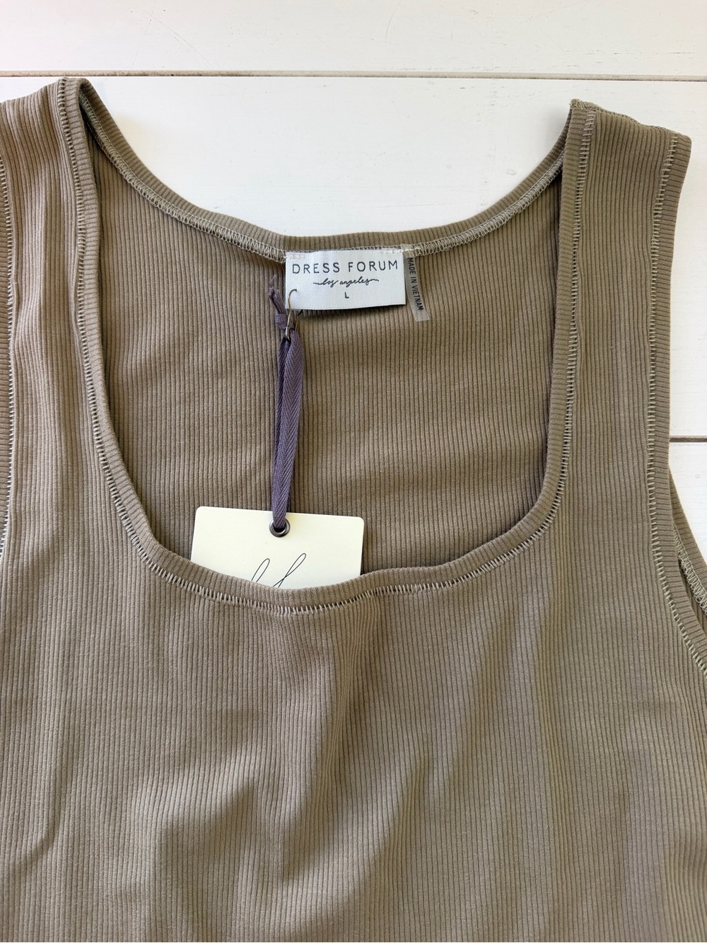 Dress Forum Ribbed Tank Top - Picture 3 of 3